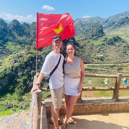 Bed and Breakfast Strawberry House , Tour & Motorbikes Rentel Ha Giang Exterior foto