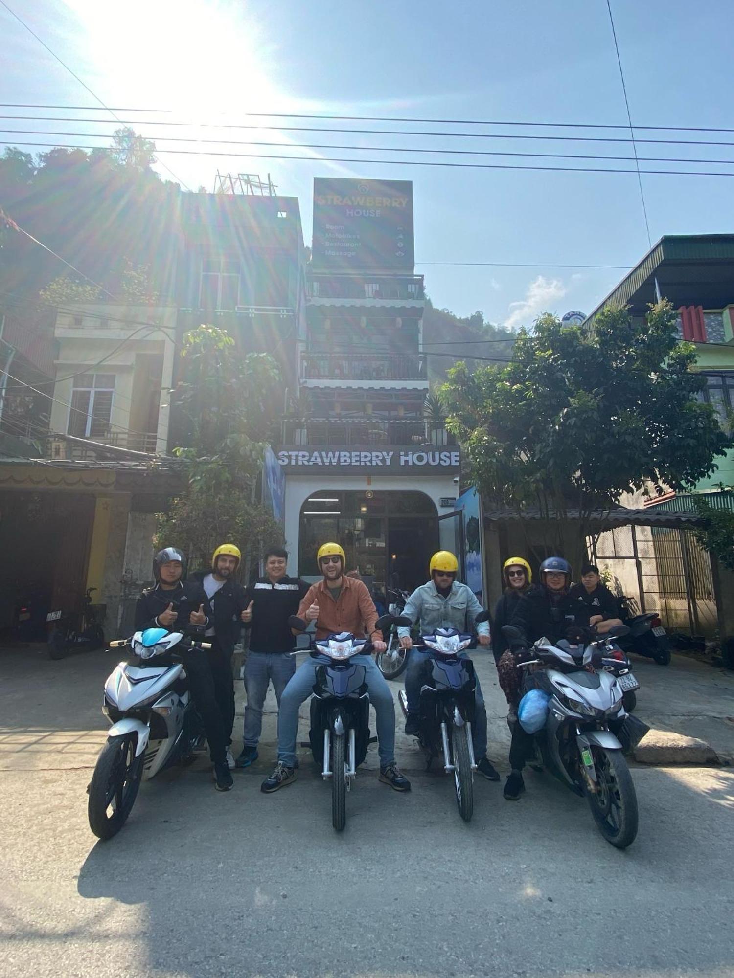Bed and Breakfast Strawberry House , Tour & Motorbikes Rentel Ha Giang Exterior foto