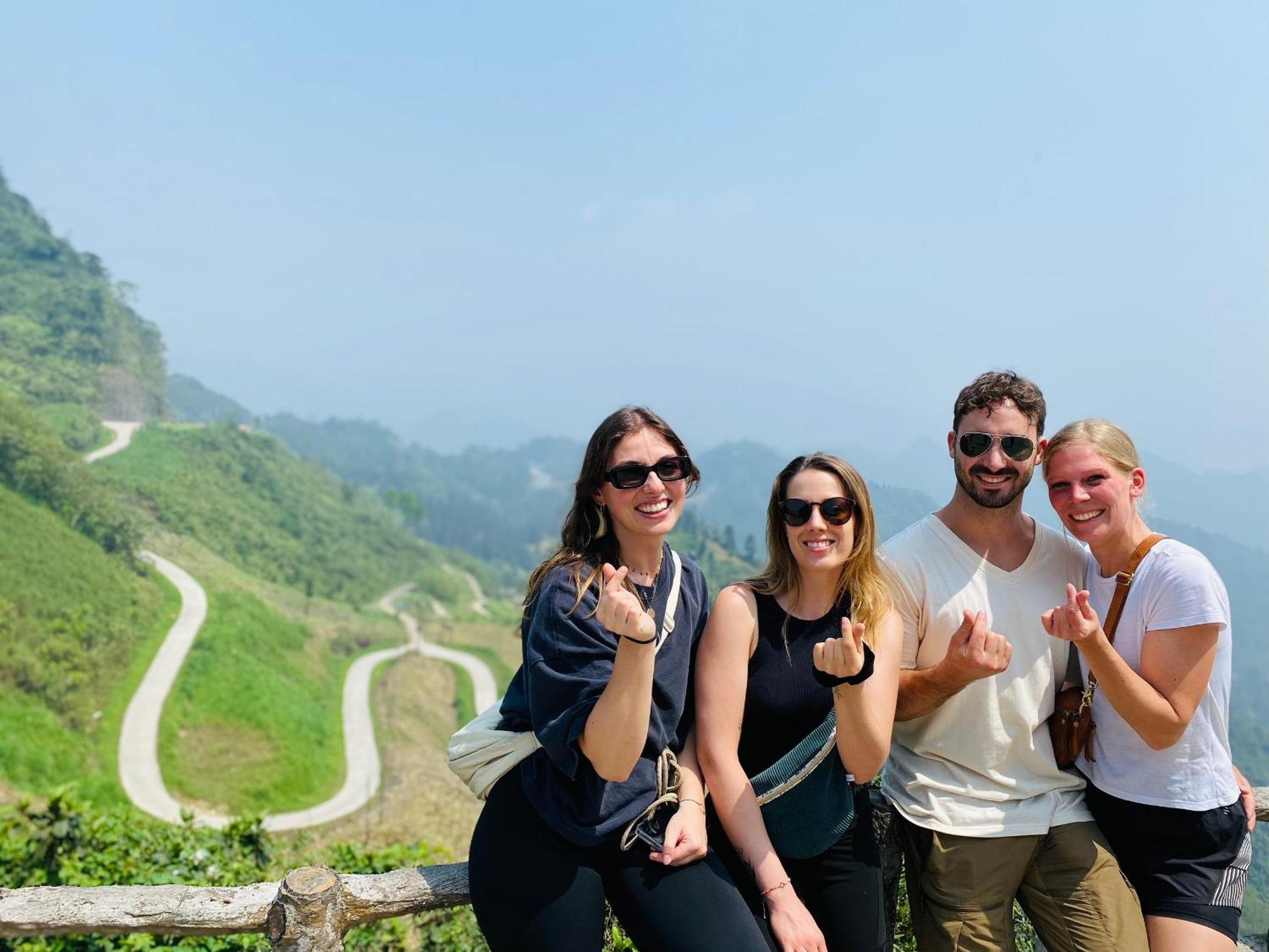 Bed and Breakfast Strawberry House , Tour & Motorbikes Rentel Ha Giang Exterior foto