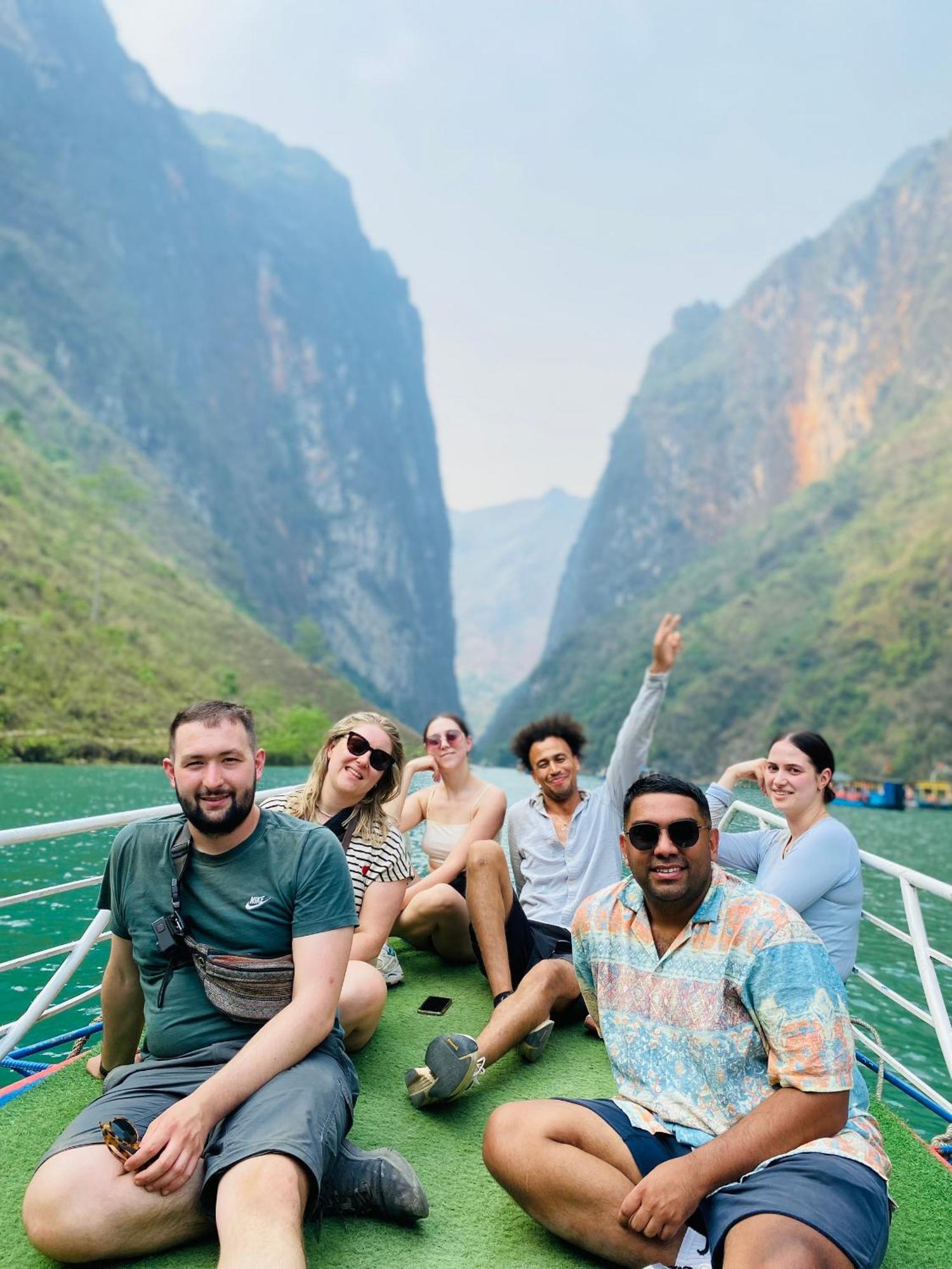 Bed and Breakfast Strawberry House , Tour & Motorbikes Rentel Ha Giang Exterior foto