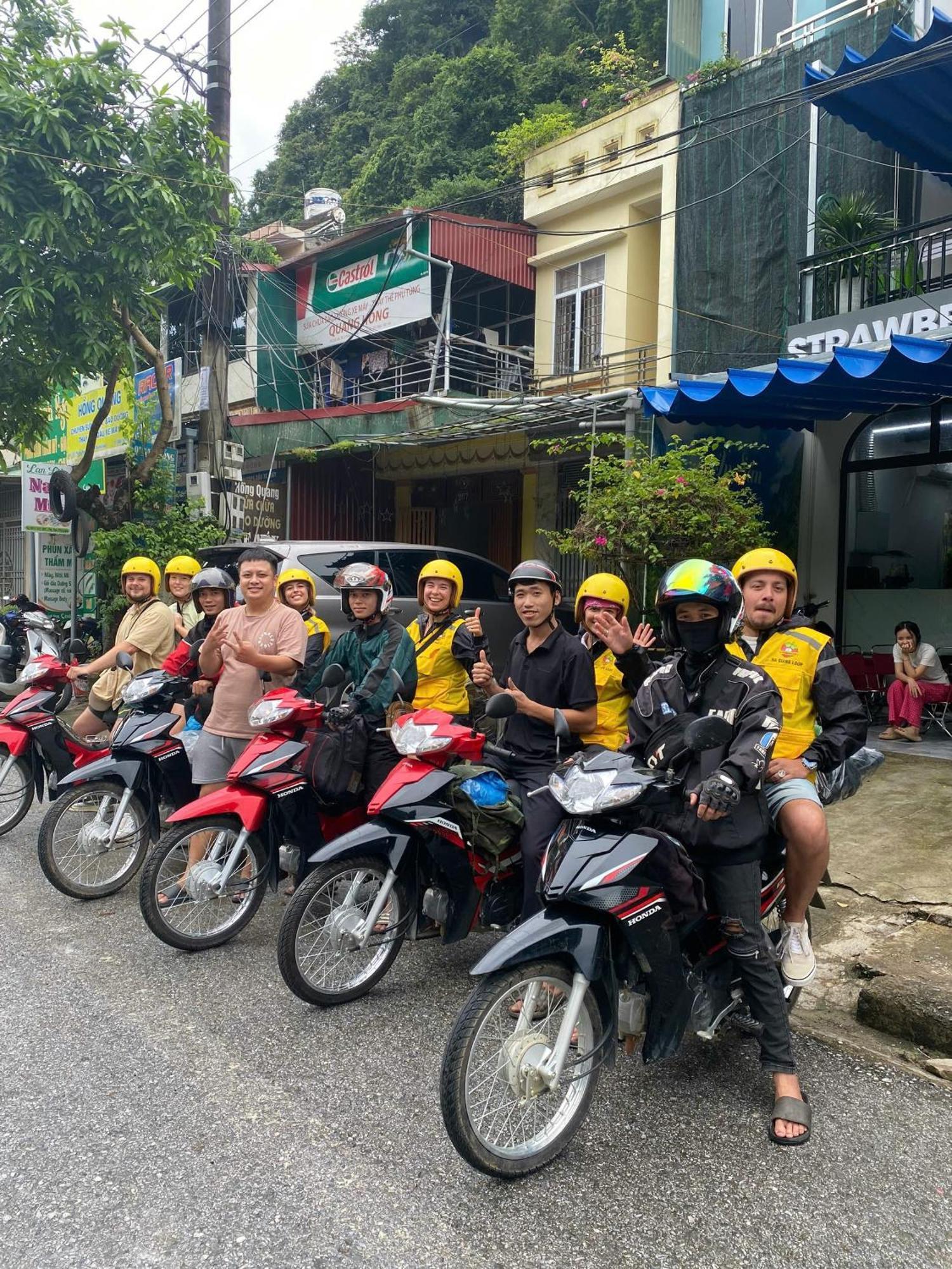 Bed and Breakfast Strawberry House , Tour & Motorbikes Rentel Ha Giang Exterior foto