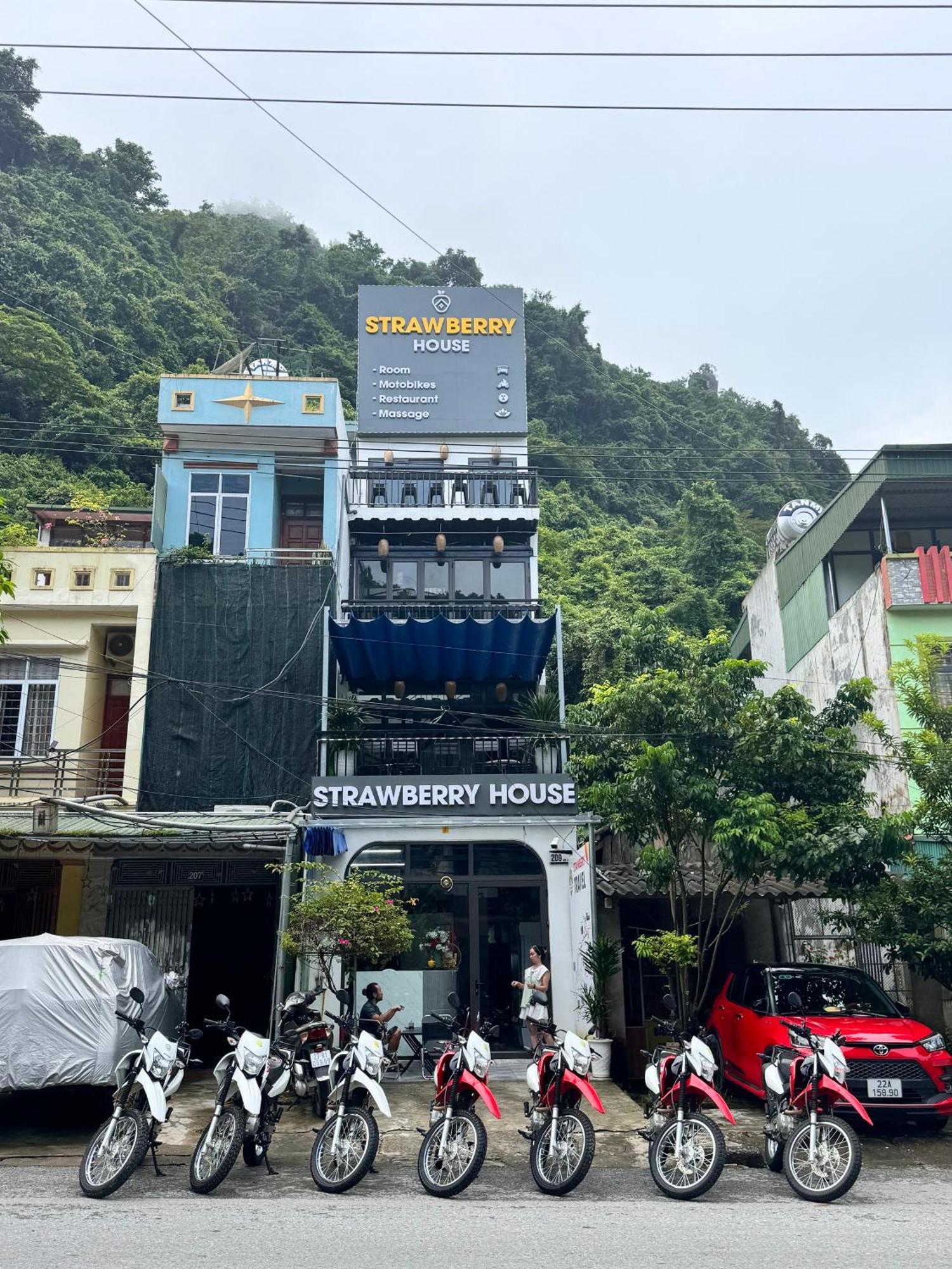 Bed and Breakfast Strawberry House , Tour & Motorbikes Rentel Ha Giang Exterior foto