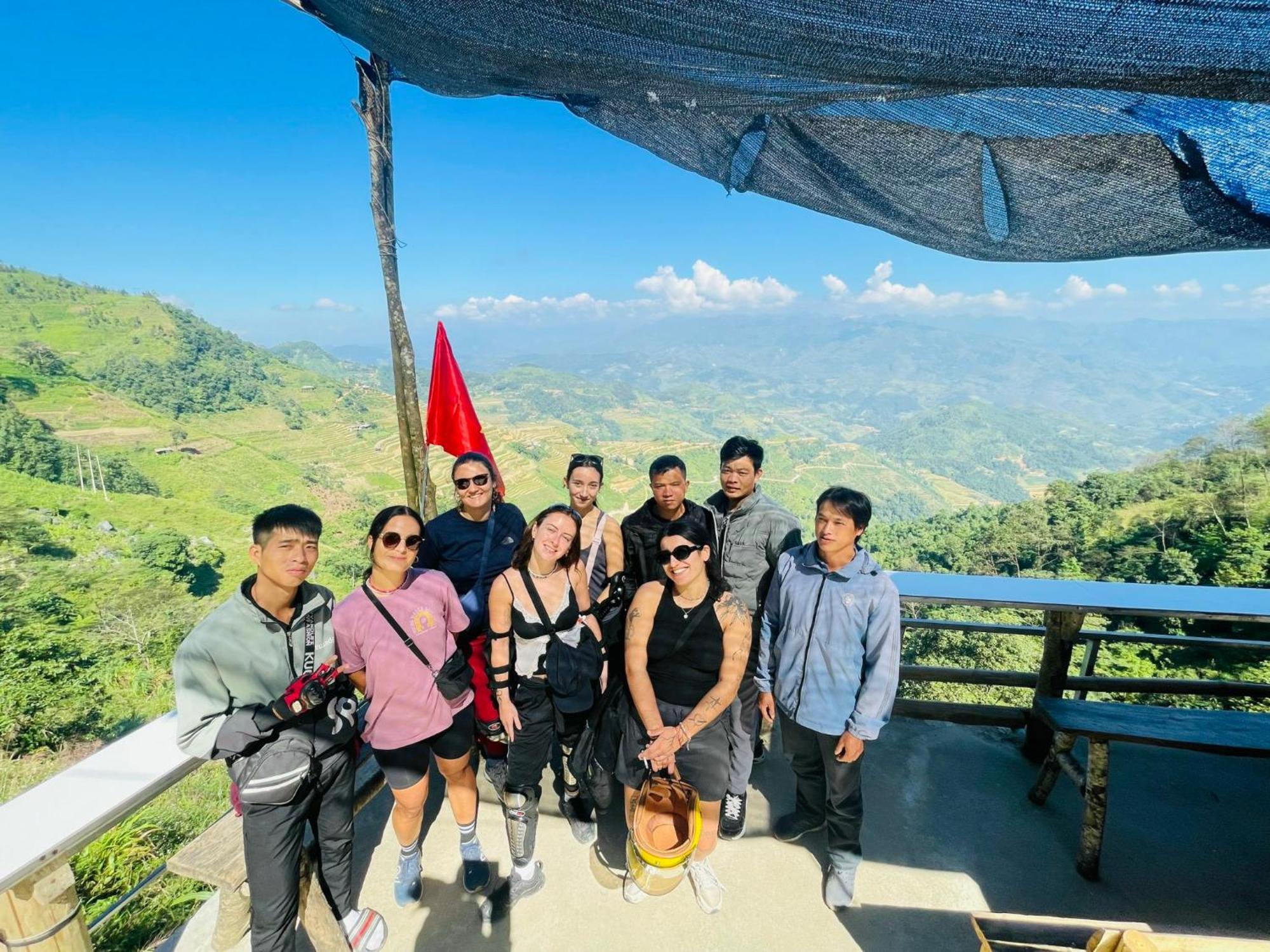 Bed and Breakfast Strawberry House , Tour & Motorbikes Rentel Ha Giang Exterior foto