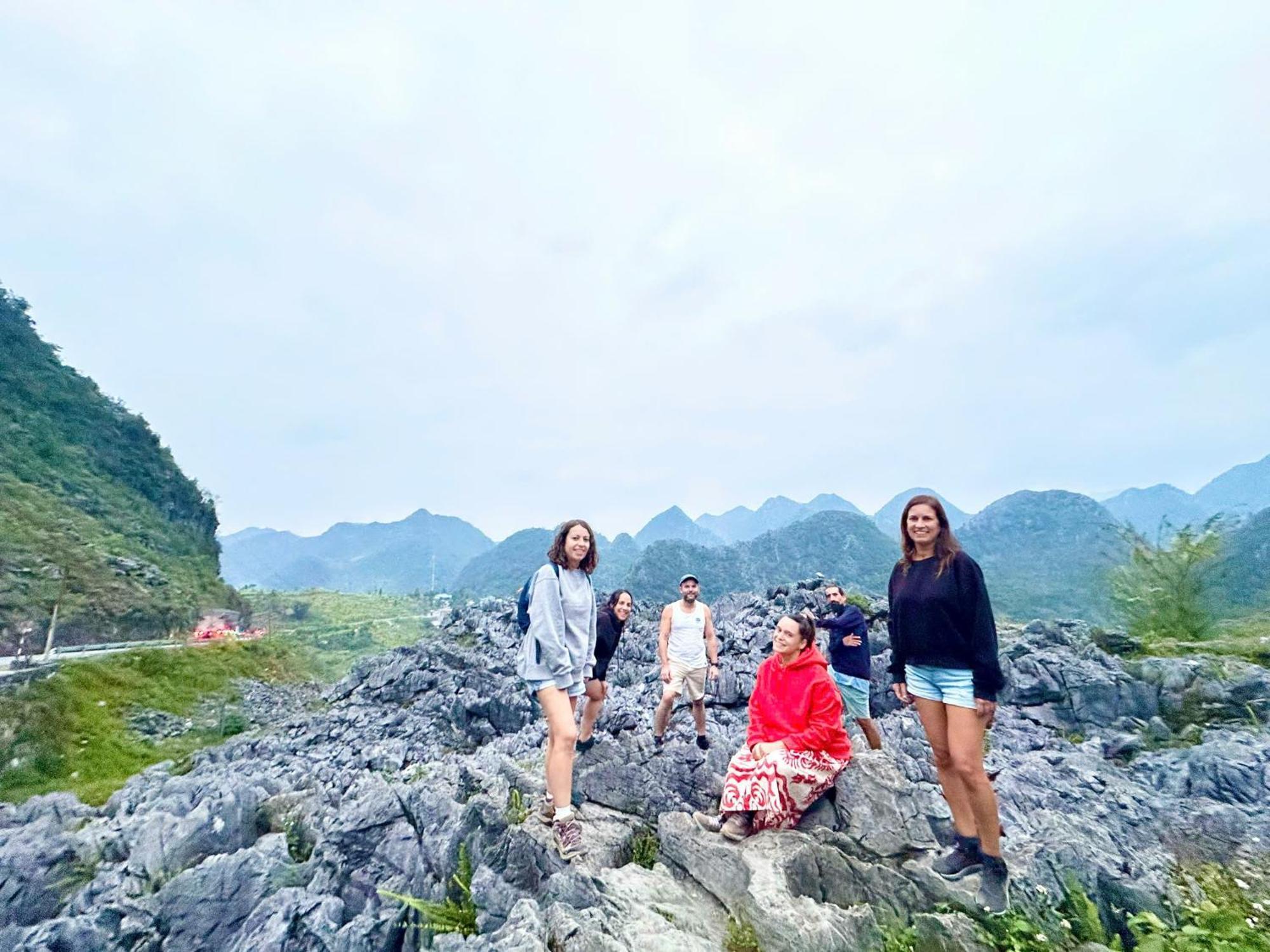 Bed and Breakfast Strawberry House , Tour & Motorbikes Rentel Ha Giang Exterior foto