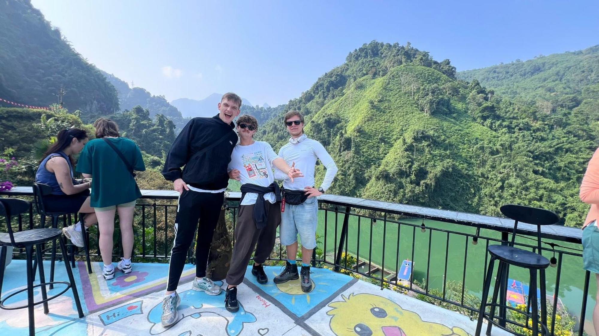 Bed and Breakfast Strawberry House , Tour & Motorbikes Rentel Ha Giang Exterior foto
