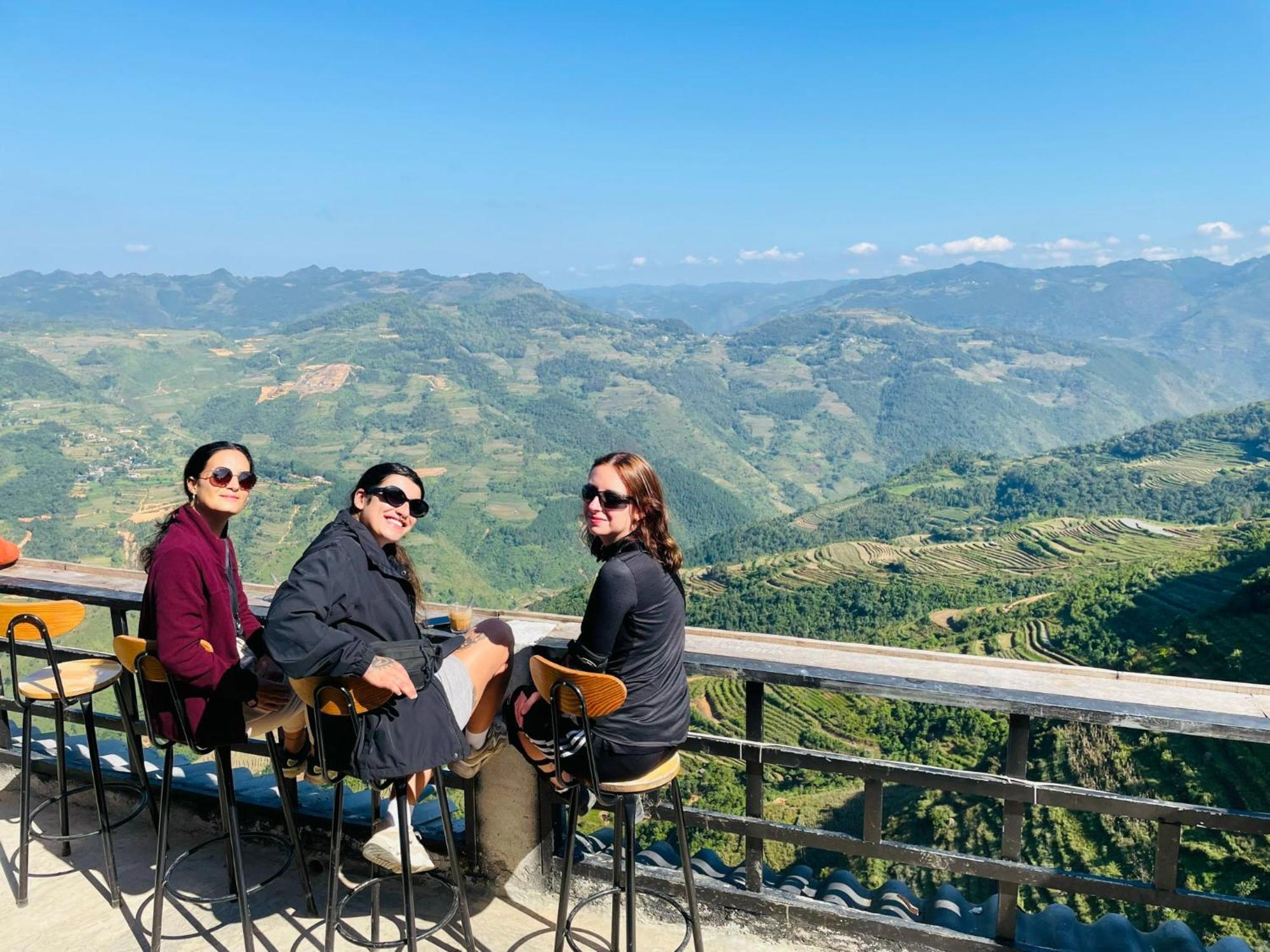 Bed and Breakfast Strawberry House , Tour & Motorbikes Rentel Ha Giang Exterior foto