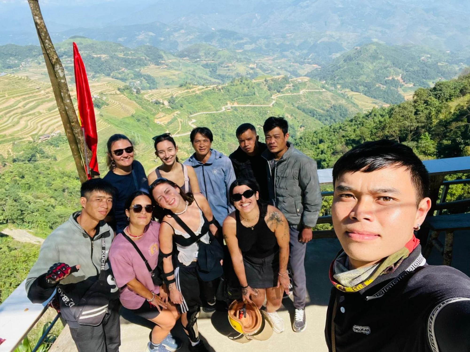 Bed and Breakfast Strawberry House , Tour & Motorbikes Rentel Ha Giang Exterior foto
